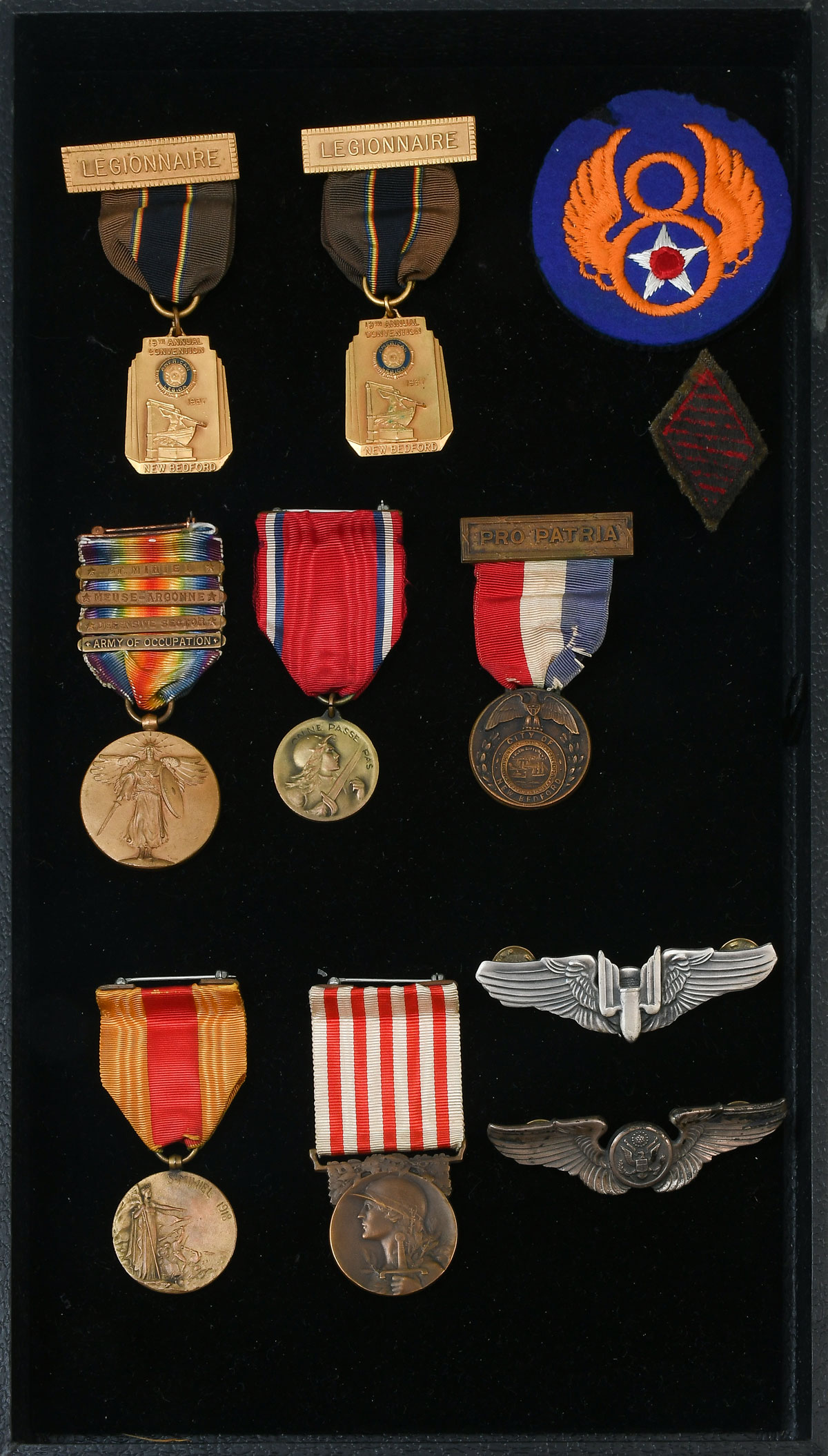 11 PC. MILITARY MEDAL & BADGE COLLECTION: