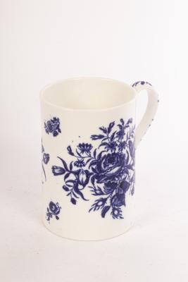 A Worcester blue and white cylindrical 36bc8c