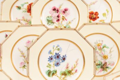 A Wedgwood botanical dessert service  36bc99