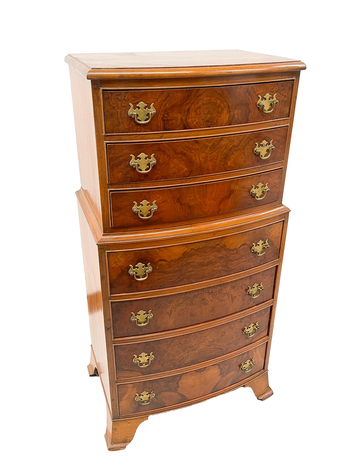 7 DRAWER DIMINUTIVE MAHOGANY CHEST: