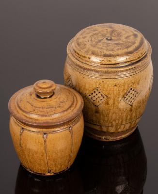 Mike Dodd (born 1943), two lidded