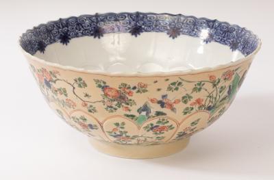 A Chinese famille vert wavy rim porcelain