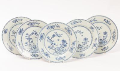 Five blue and white plates, Qing