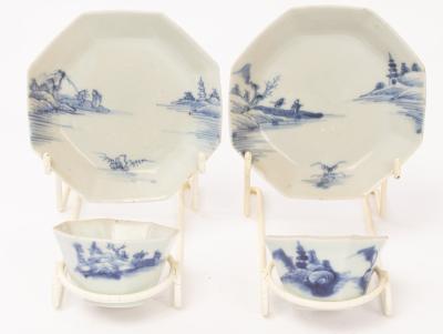 A pair of blue and white octagonal tea