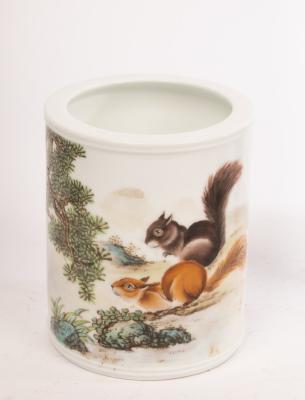 A Chinese Qianjiangcai porcelain