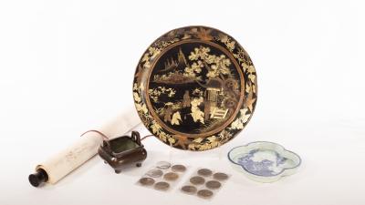 A group of Chinese items, 19/20th