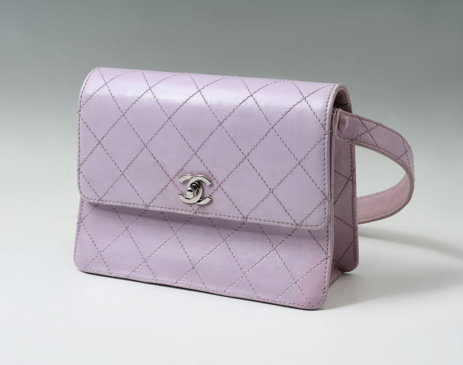 CHANEL LILAC DIAMOND QUILTED FLAP