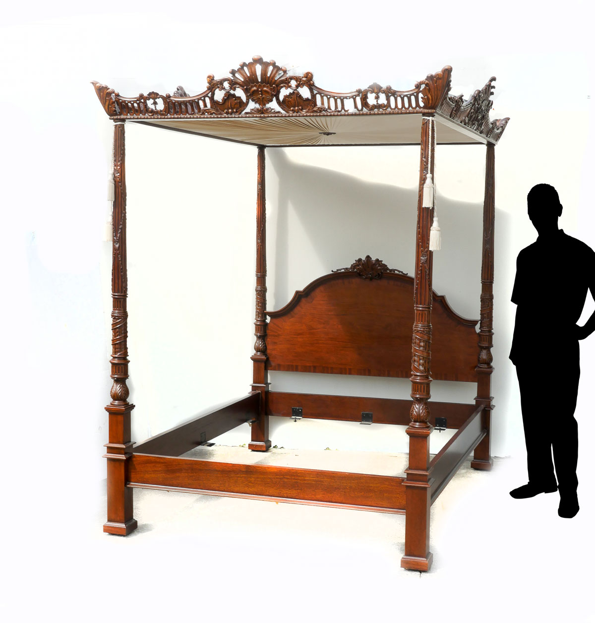 FINELY CARVED QUEEN SIZE CANOPY
