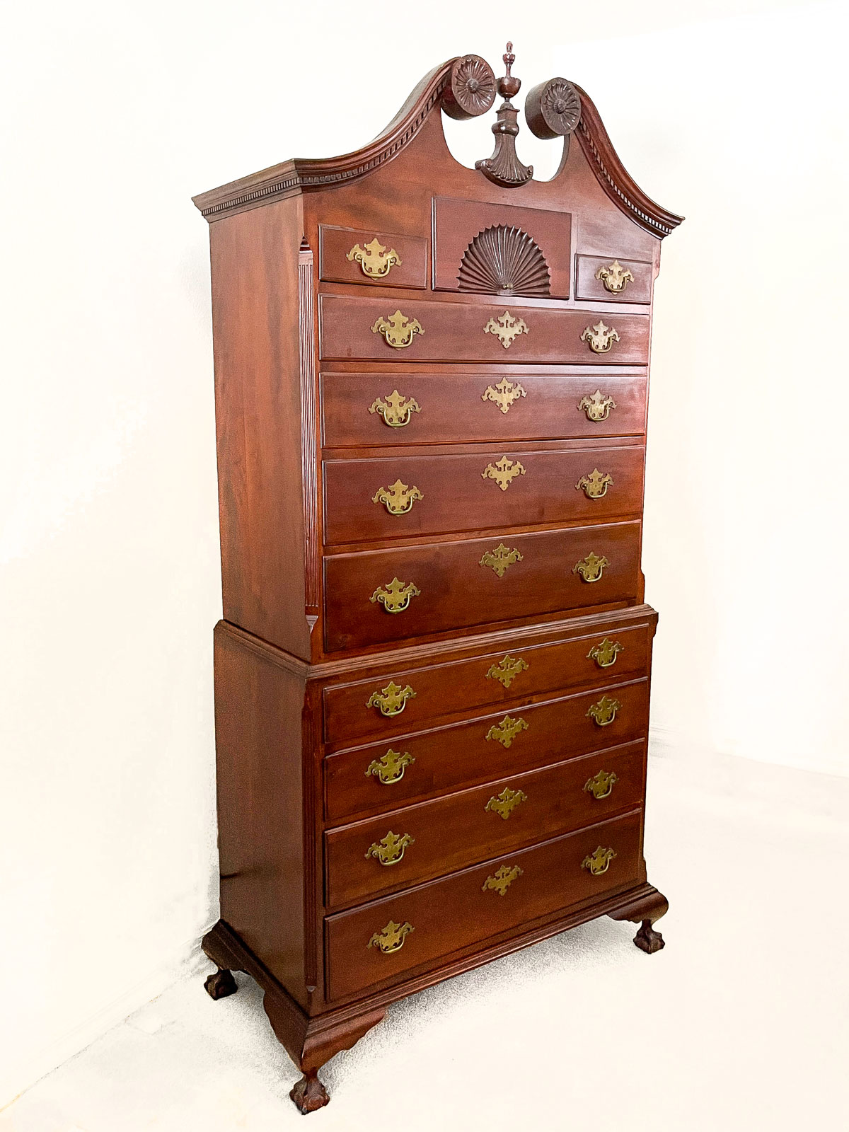 18TH CENTURY MAHOGANY 11 DRAWER