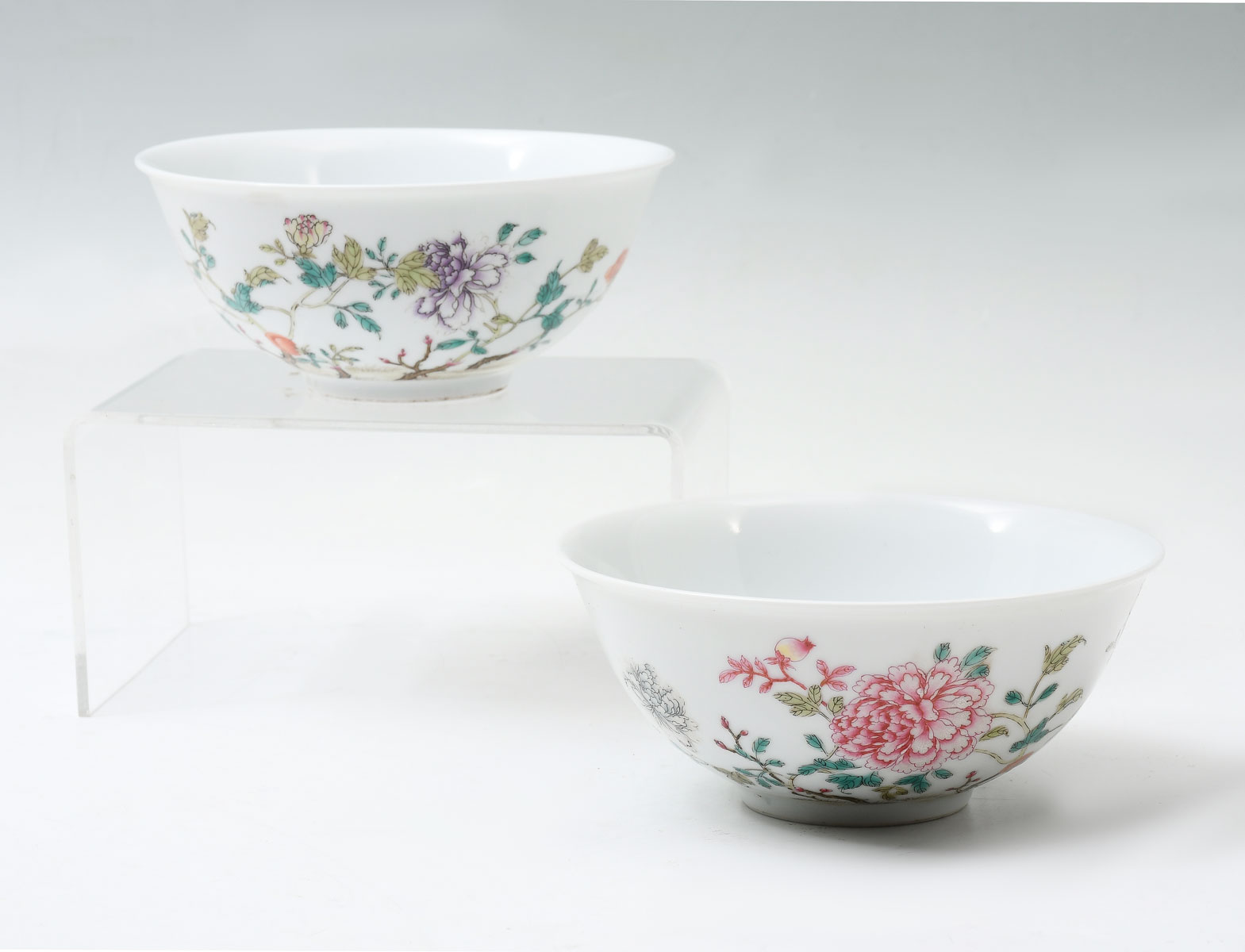 PAIR OF CHINESE FAMILLE ROSE PORCELAIN 36c0ad