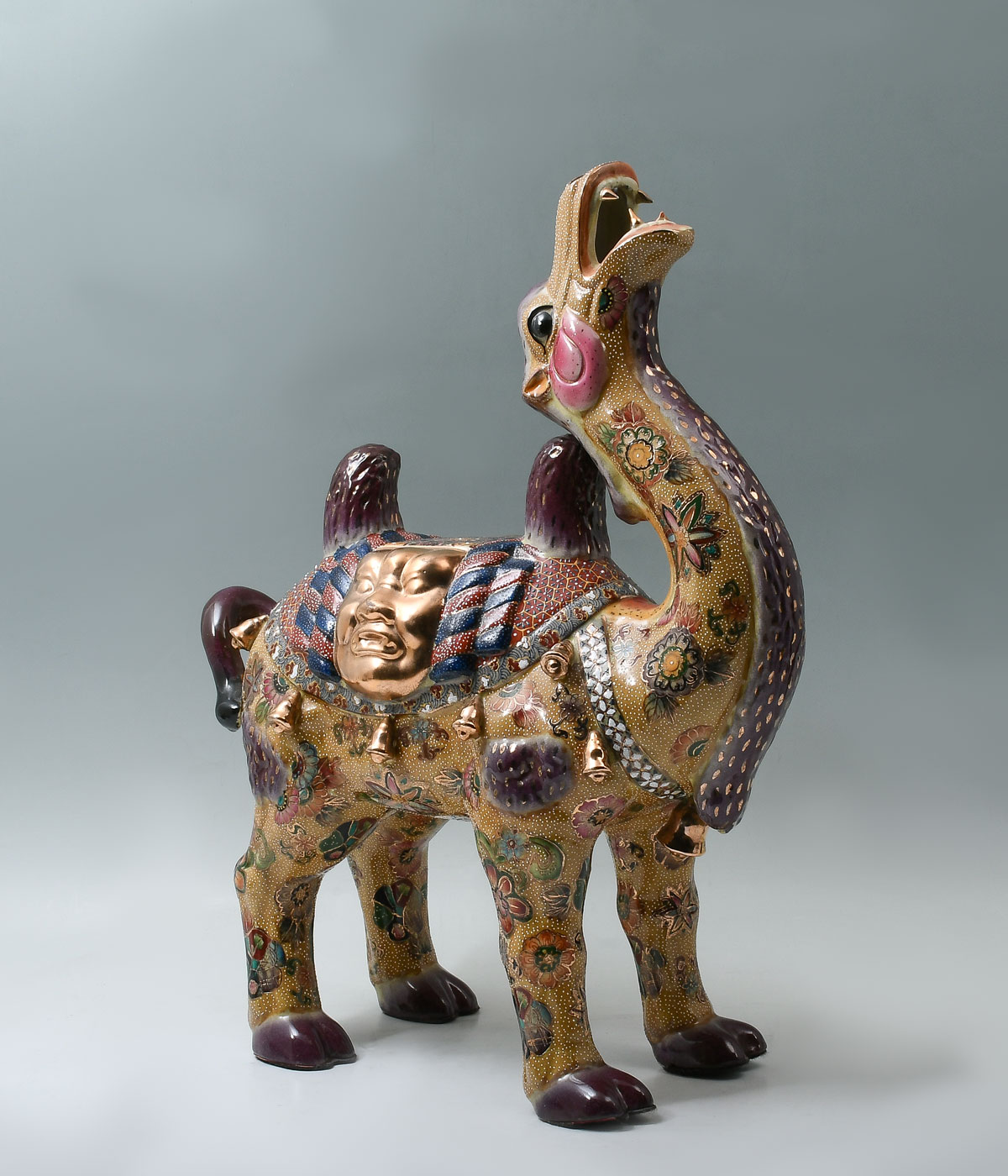 JAPANESE SATSUMA CAMEL STATUE  36c0b9