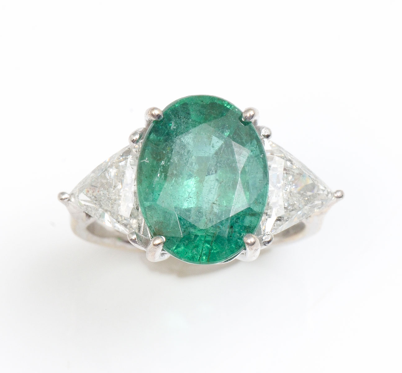 18K 5 79 CT EMERALD DIAMOND RING  36c117