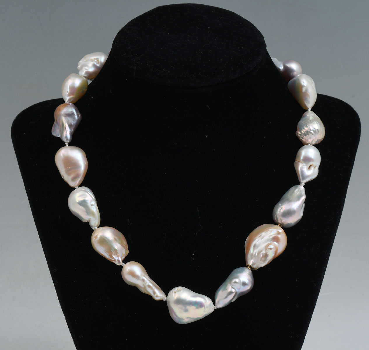 MULTI-COLOR BAROQUE SOUTH SEA PEARL