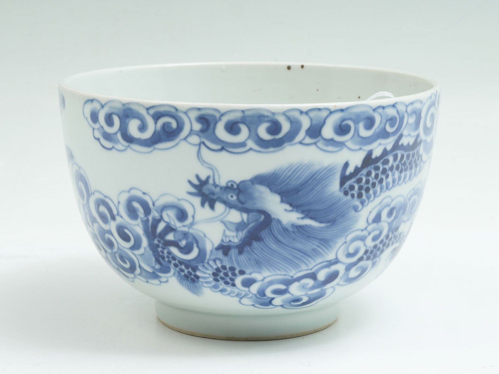 EARLY CHINESE PORCELAIN DRAGON 36c28a