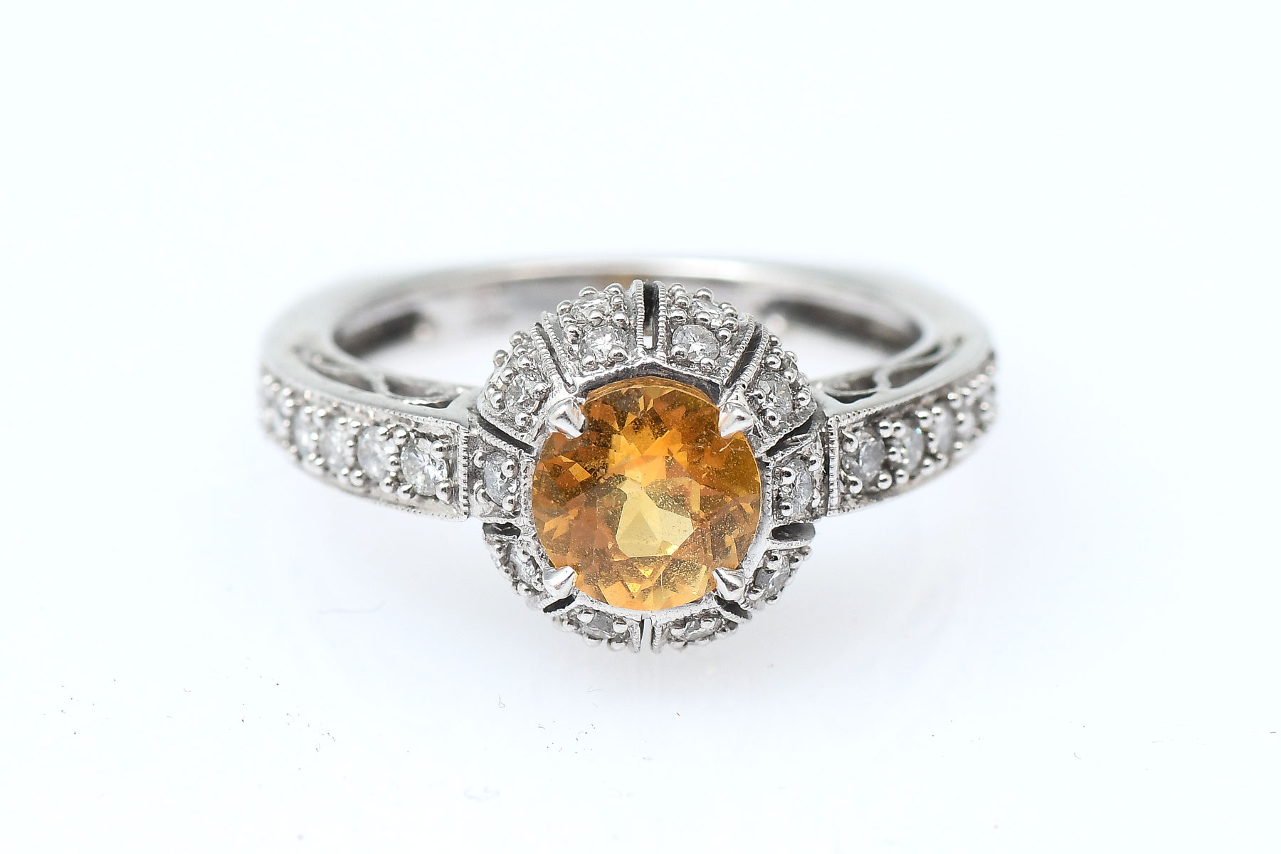 VINTAGE 18K YELLOW TOPAZ AND DIAMOND 36c313