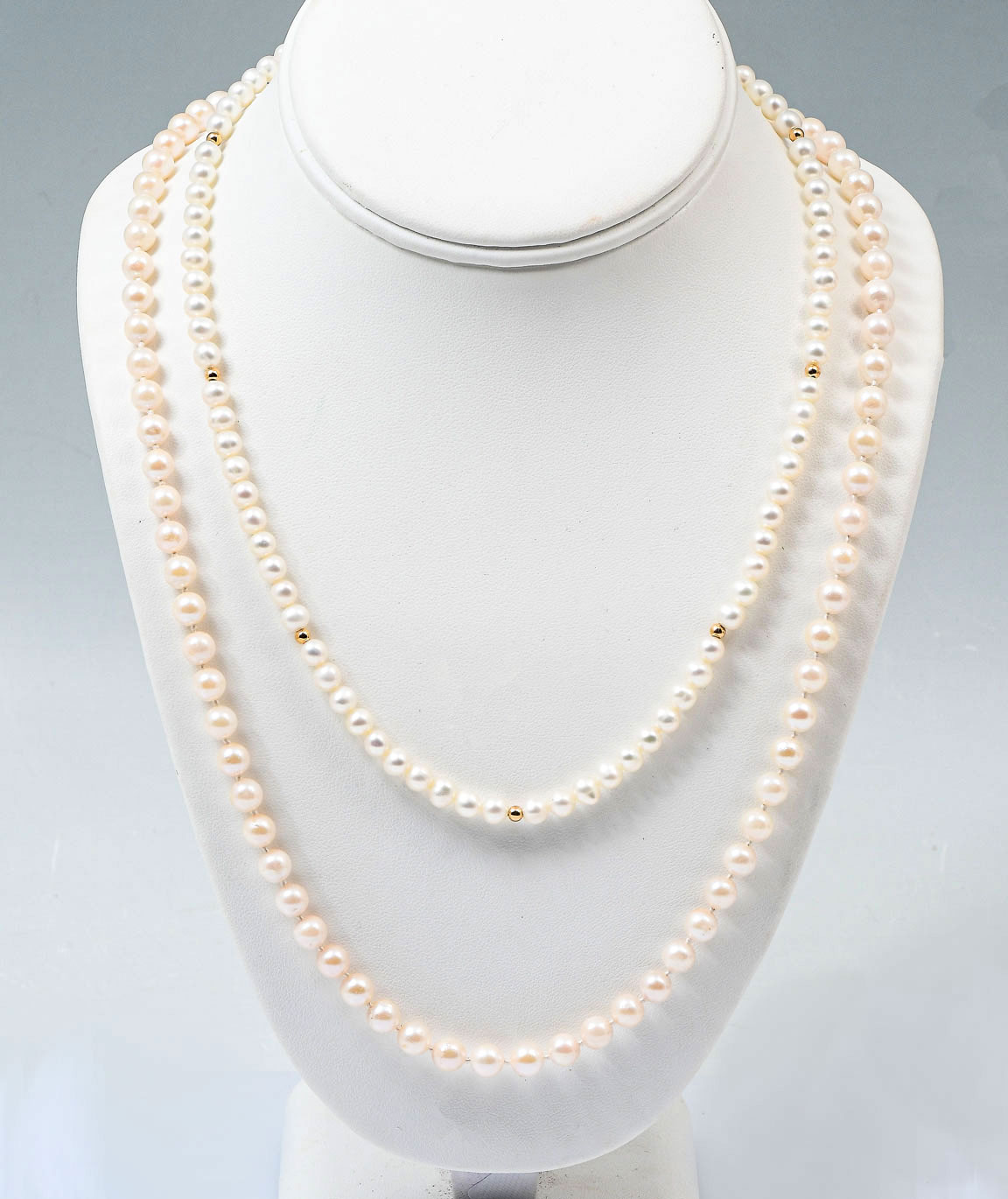 2 CULTURED PEARL NECKLACES WITH 36c352