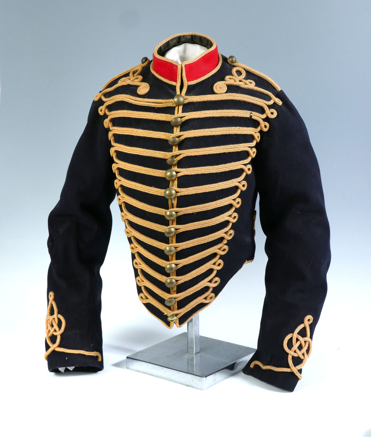 BRITISH ROYAL HORSE ARTILLERY TUNIC: