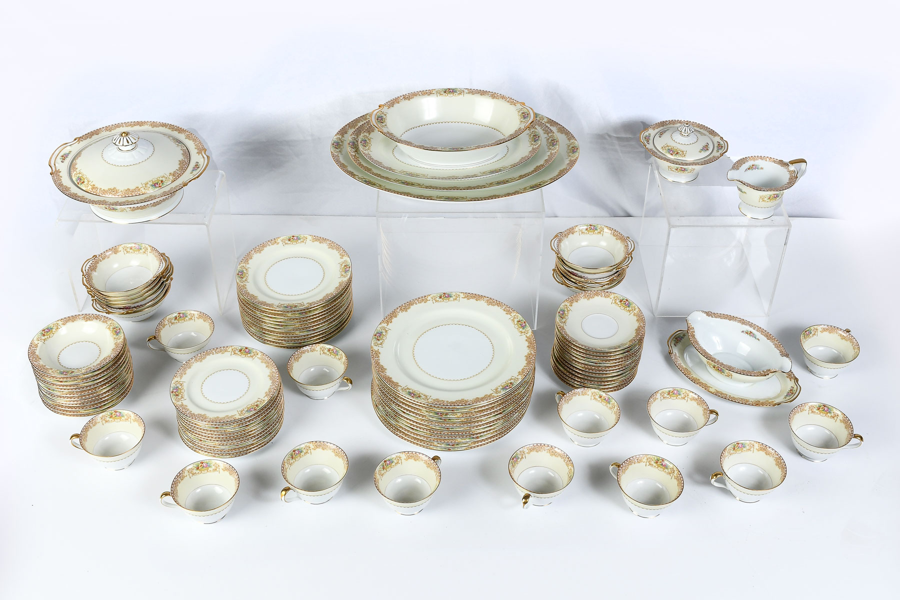 94 PC. NORITAKE ''ACTON'' SERVICE