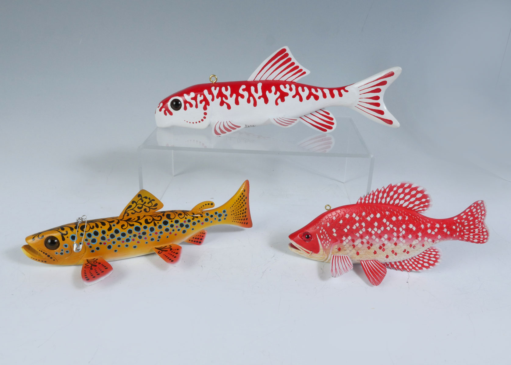 THREE JOHN PETERS PAINTED FISH 36c3ab