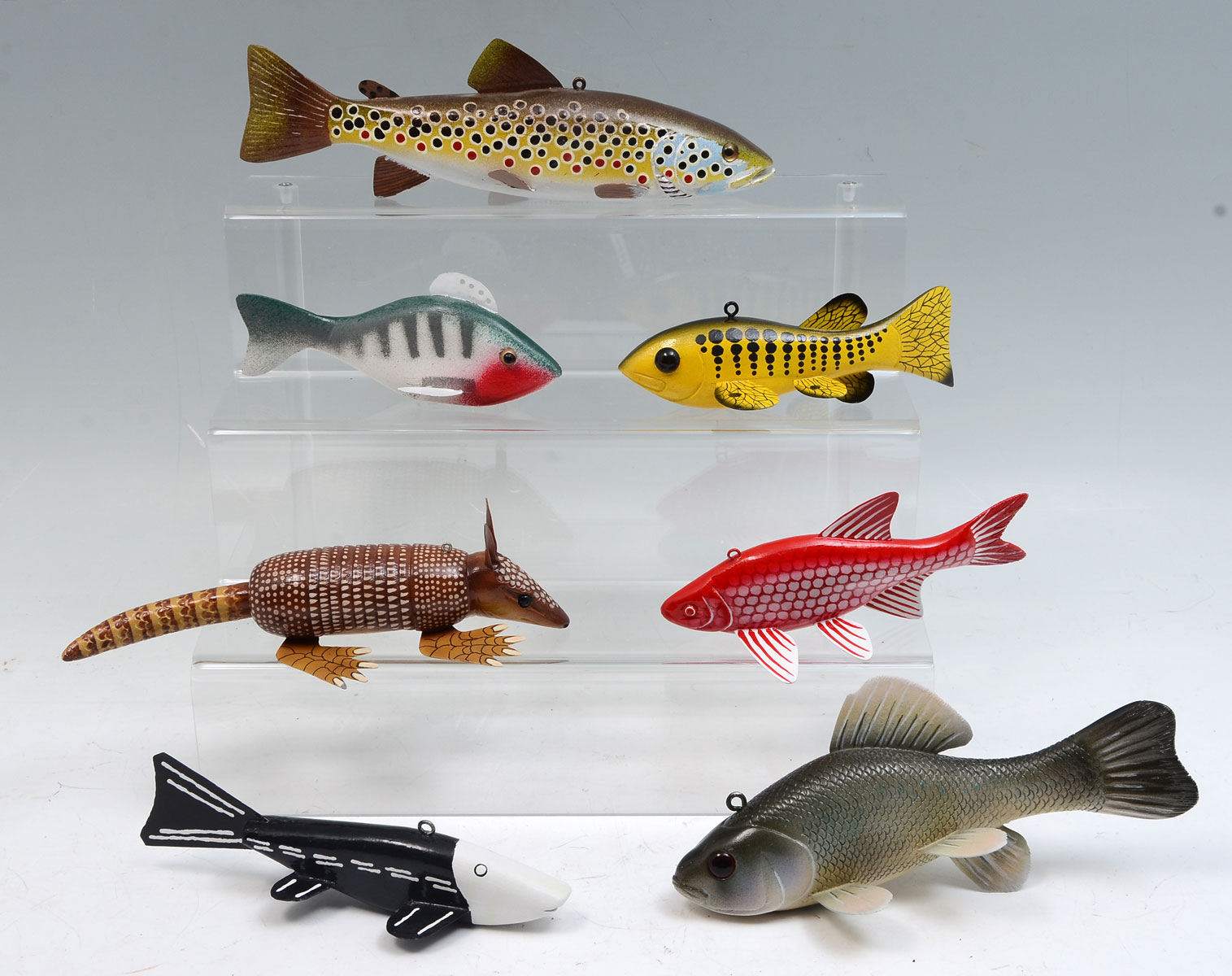 SEVEN PIECE FISH DECOY LOT: To