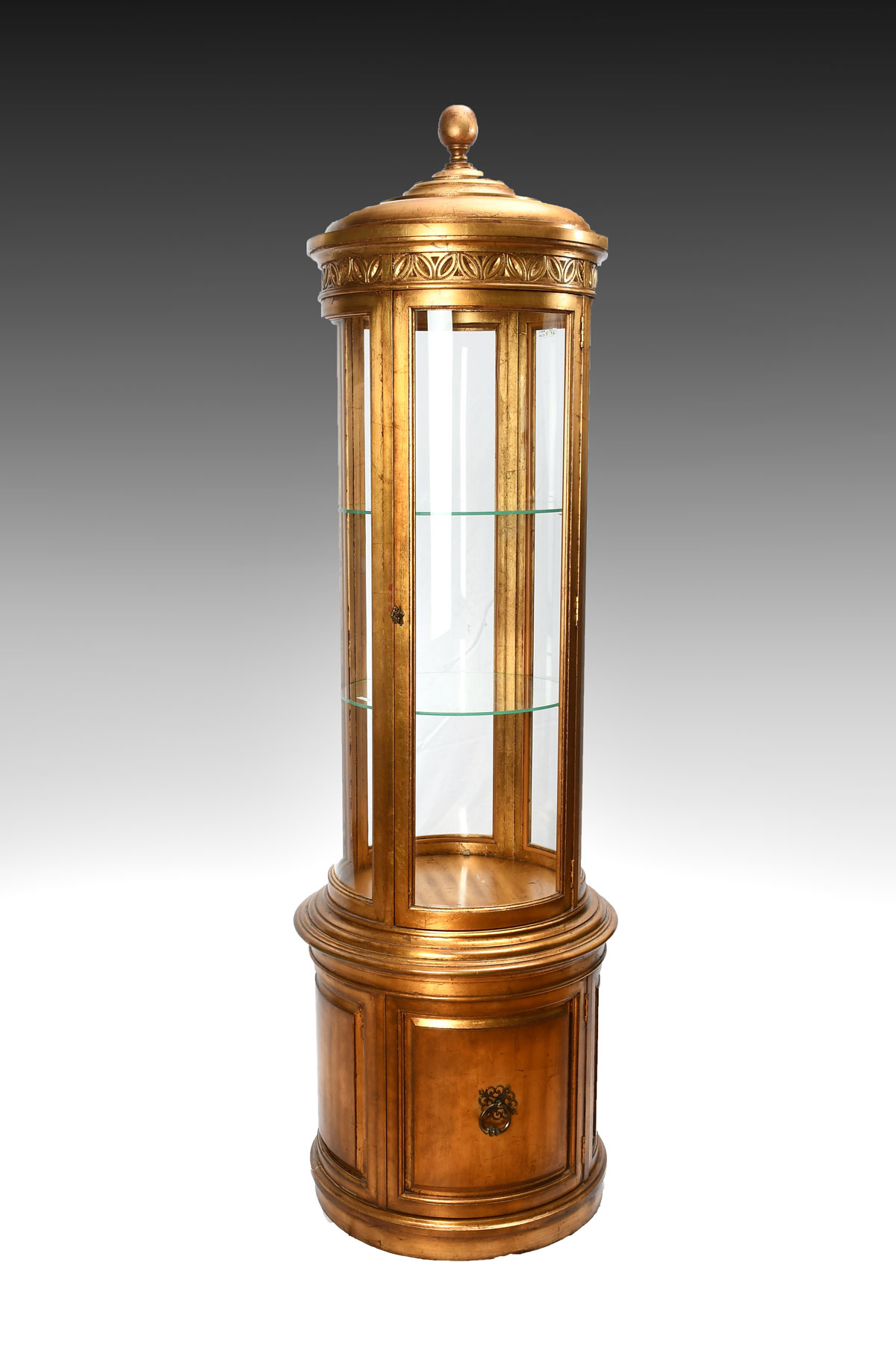 GILT CURIO DISPLAY CABINET: Surmounting