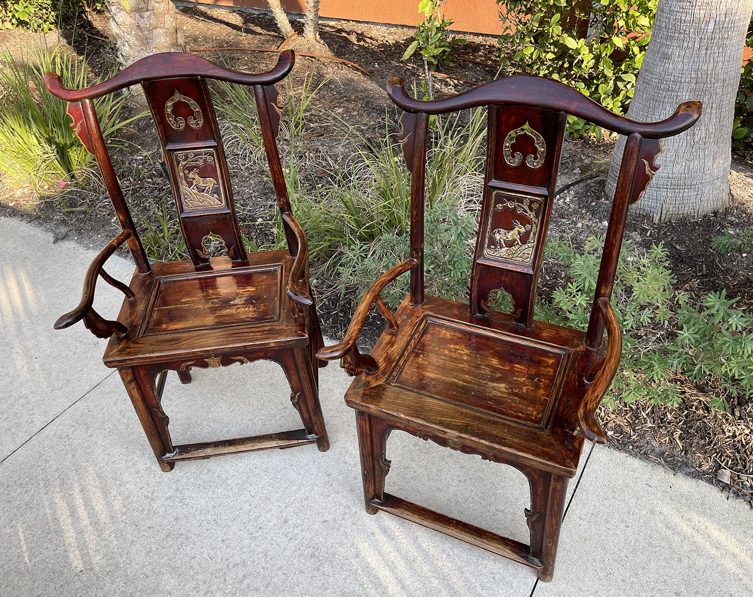 PAIR OF CHINESE ARMCHAIRS: openwork