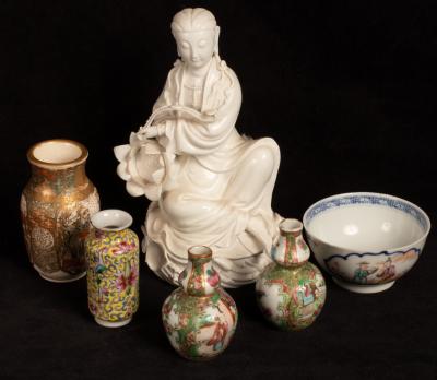 A small quantity of Oriental ceramics 36c5a8