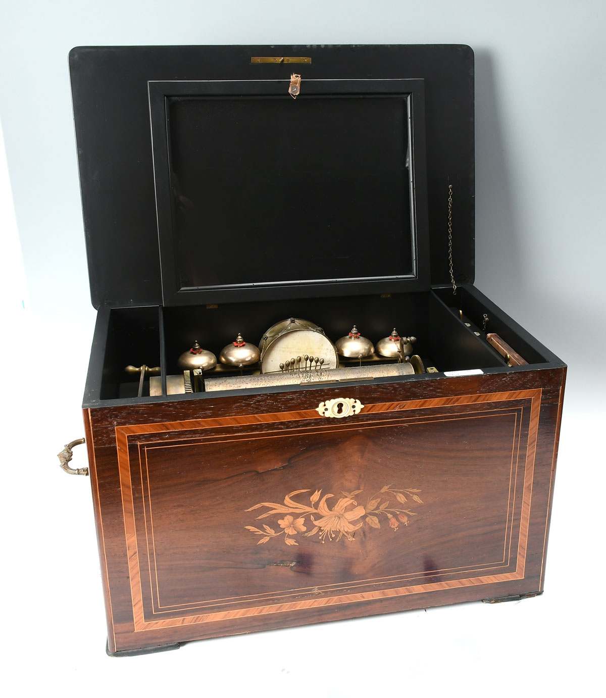 LARGE INLAID MUSIC BOX WITH 4 BELLS  36c5d9