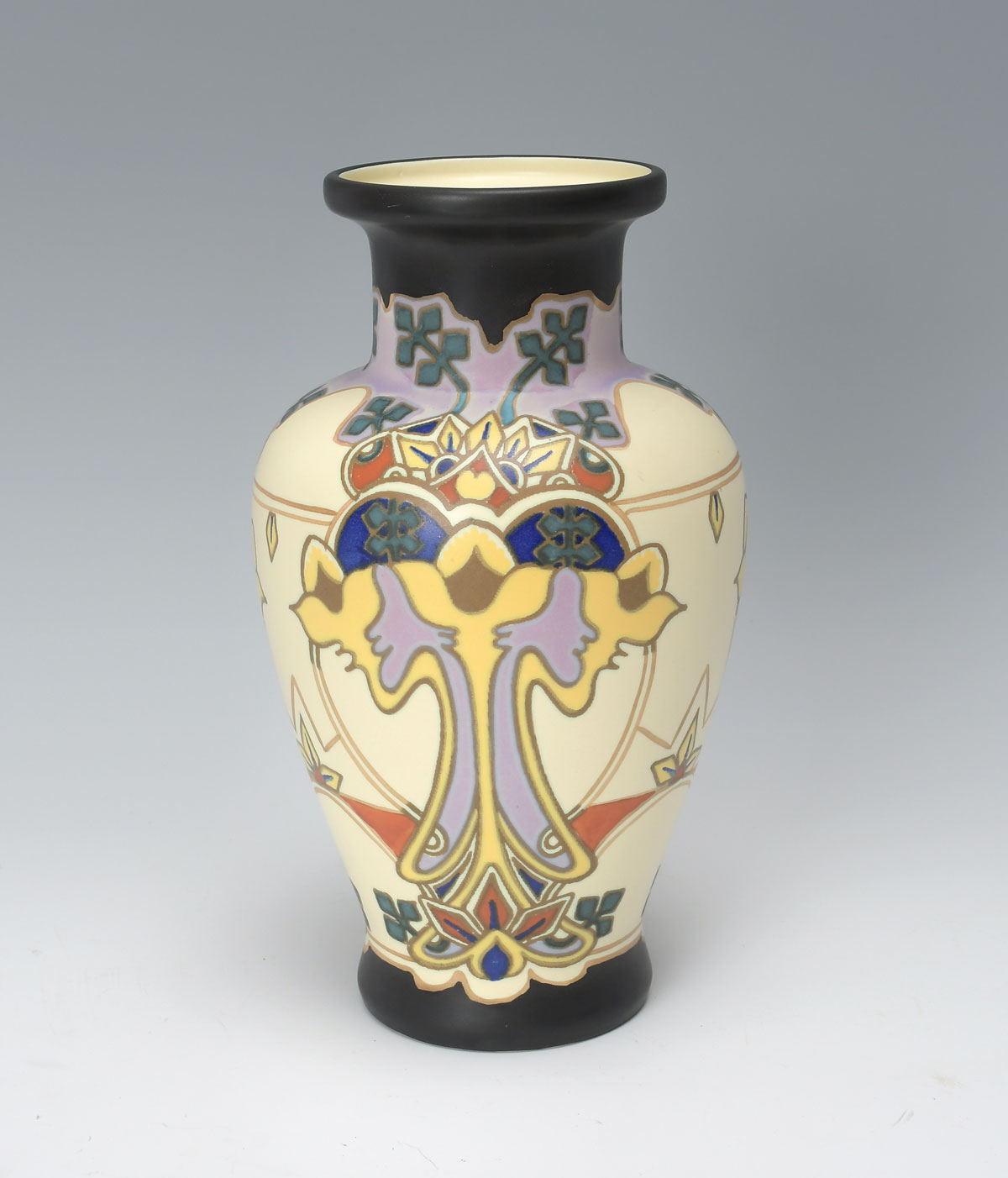 ROYAL GOEDEWAAGEN LIMITED EDITION VASE: