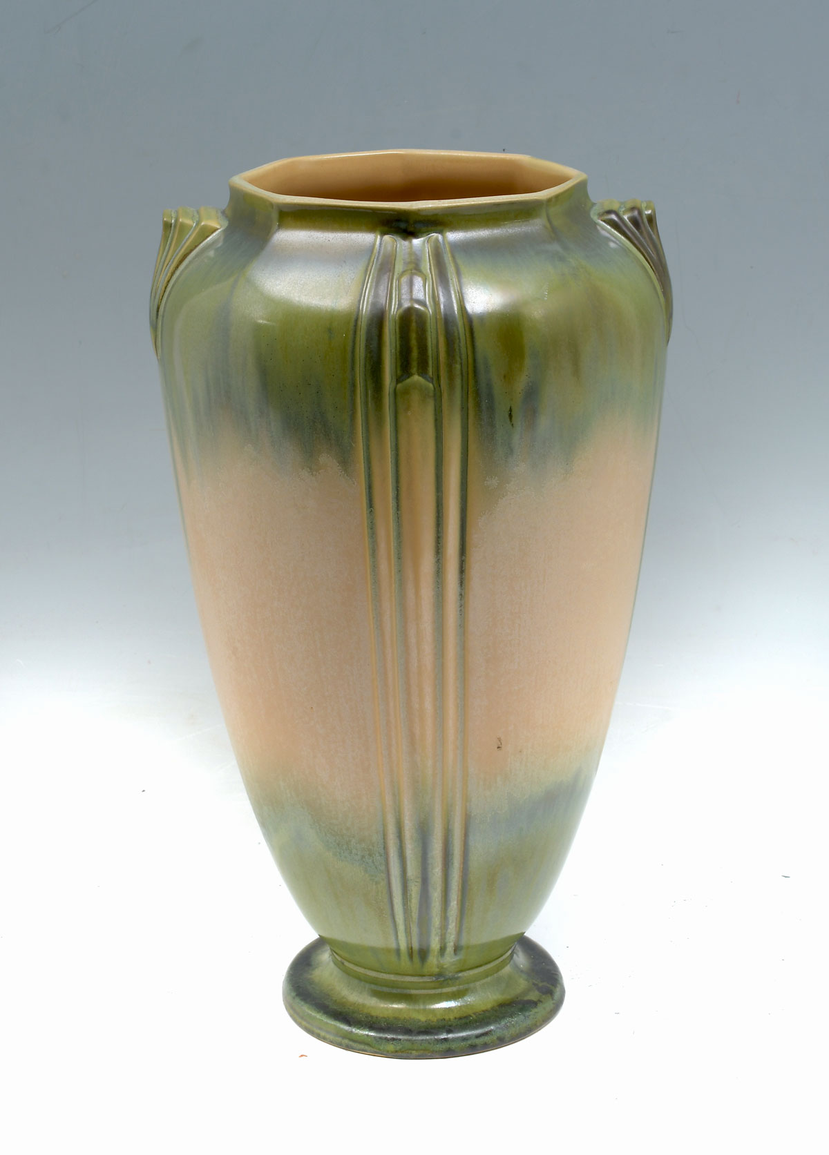 LARGE ROSEVILLE POTTERY ''RUSCO''