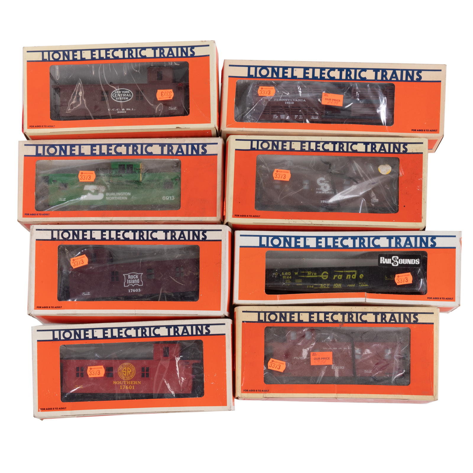 EIGHT LIONEL FREIGHT CARS Including