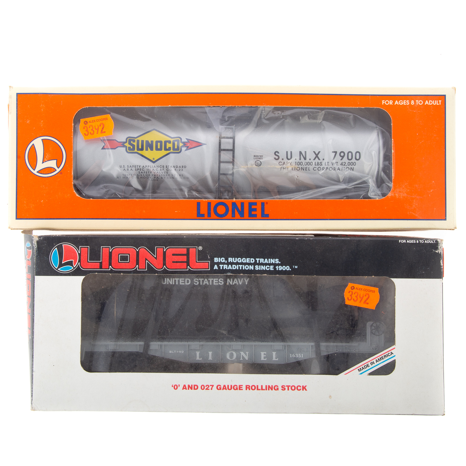 TWO LIONEL FREIGHT CARS Including 36a15d