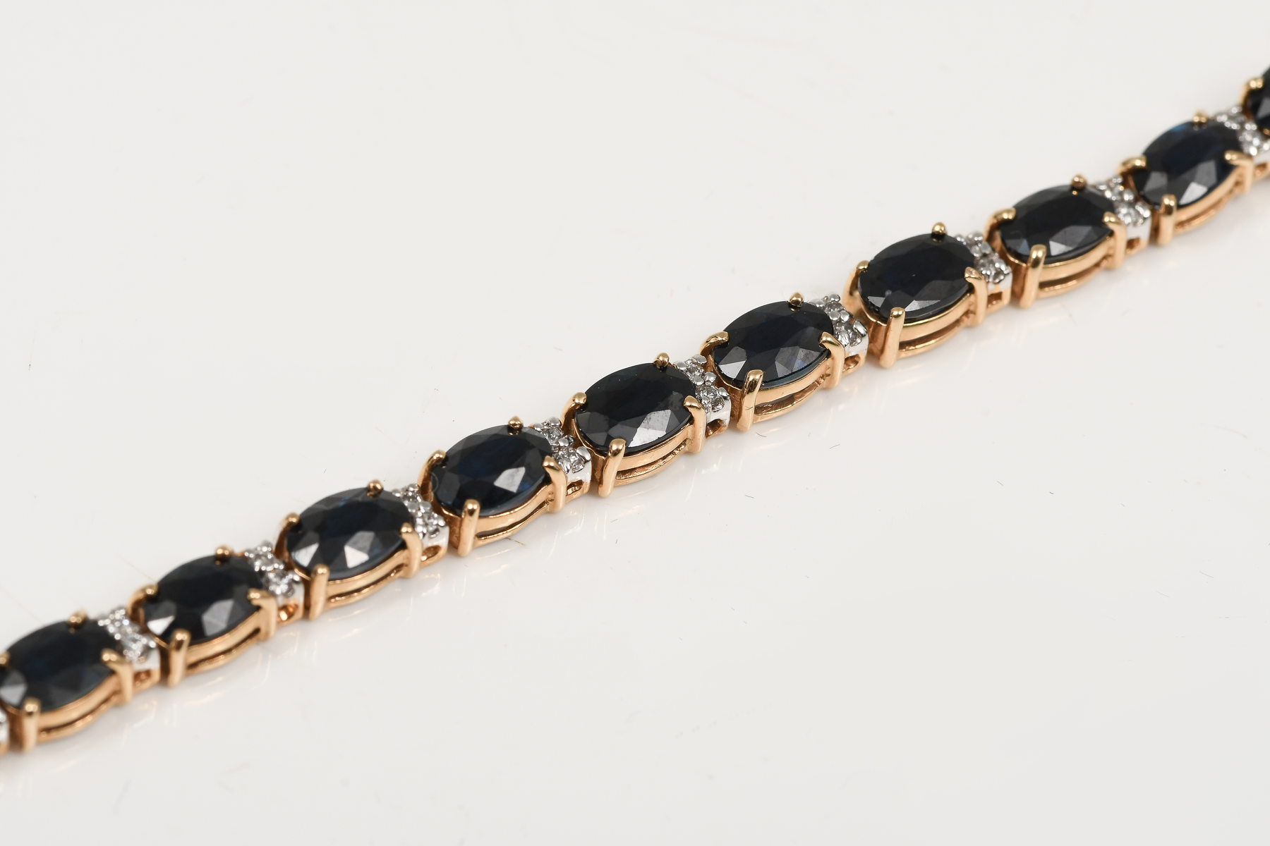 14K SAPPHIRE & DIAMOND BRACELET: