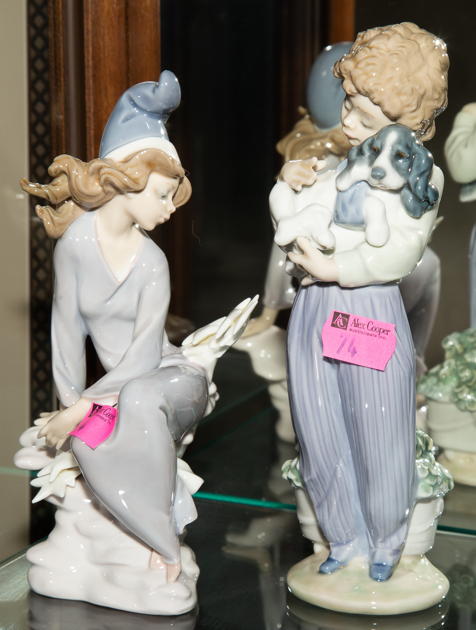 TWO LLADRO FIGURES Largest is 8 36a276