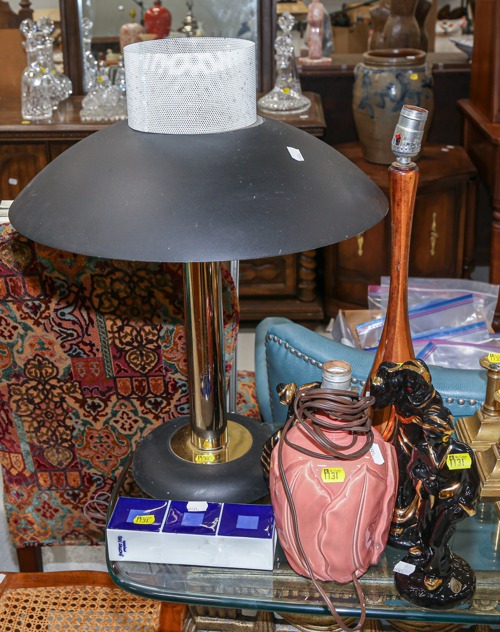 ASSORTED MID-CENTURY DECORATIVE