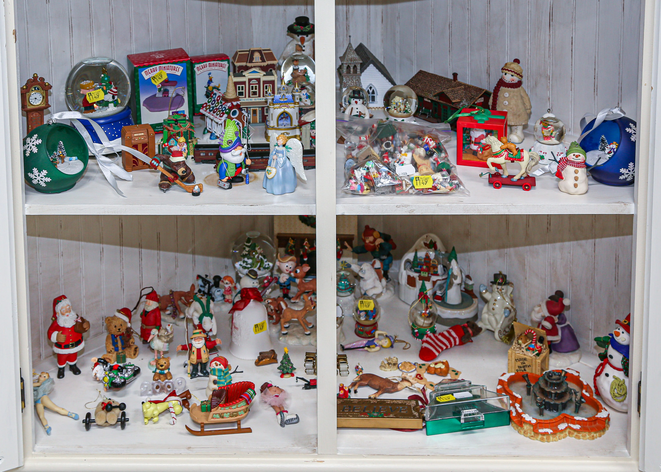 TWO SHELVES OF ASSORTED CHRISTMAS 36a451