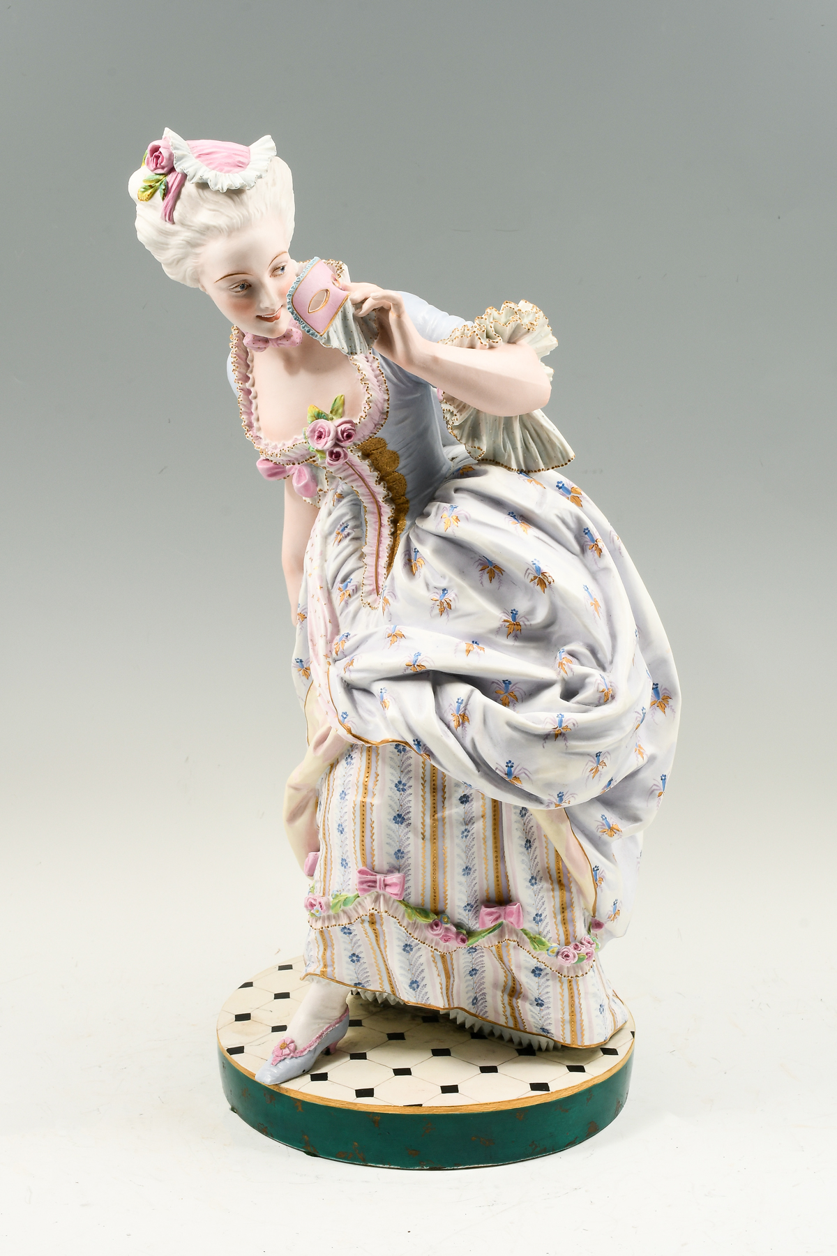 FRENCH BISQUE PORCELAIN FIGURE 36a46d