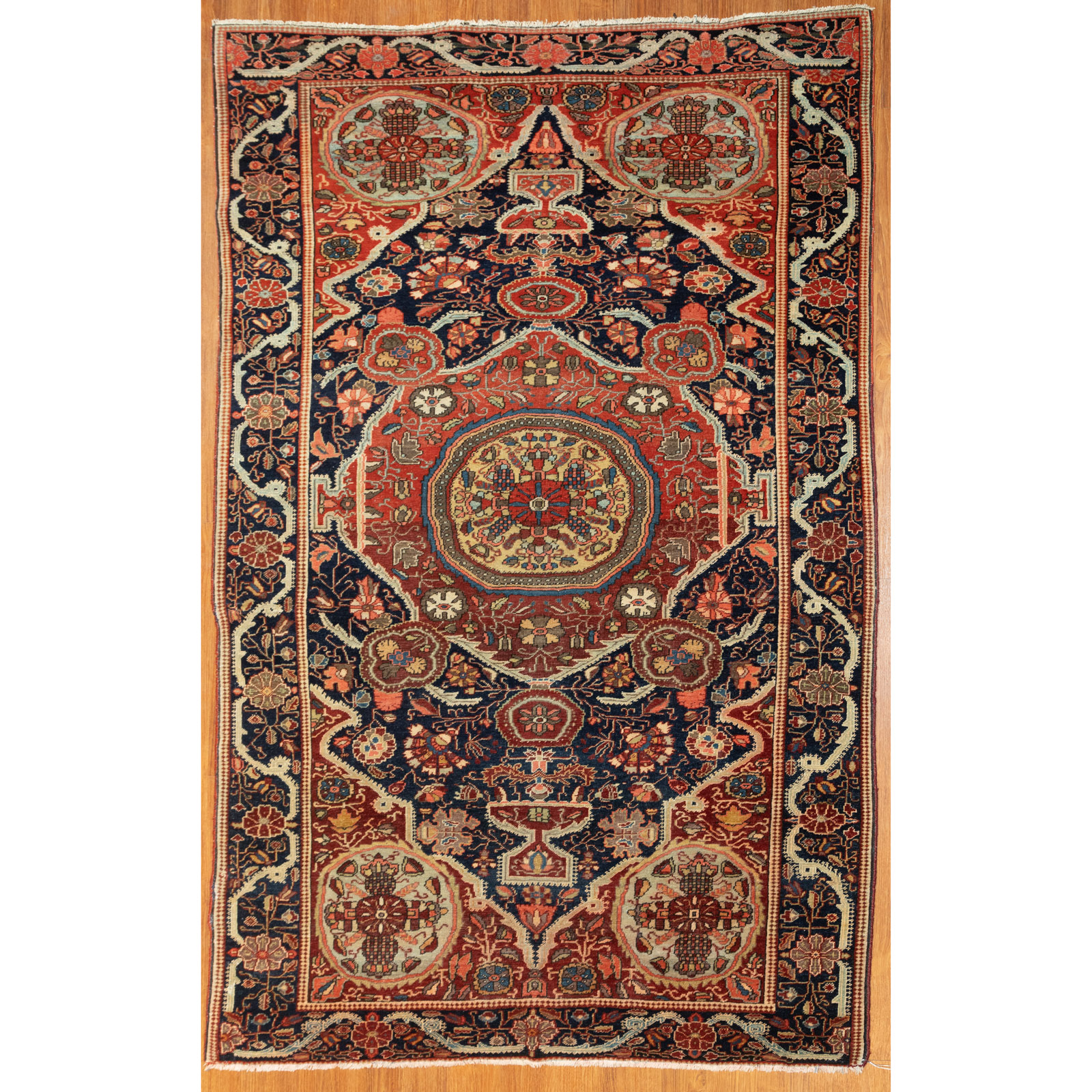 SEMI ANTIQUE FARAHAN SAROUK RUG  36a56d