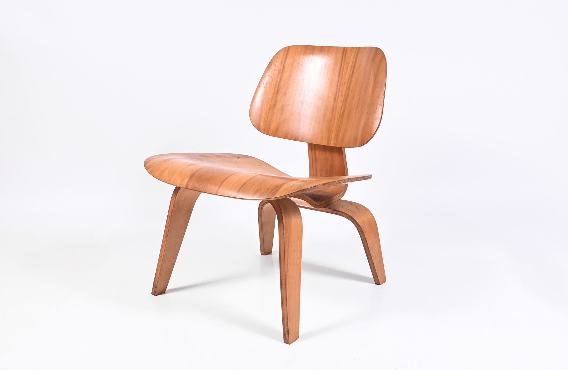 HERMAN MILLER ''LCW'' PLYWOOD CHAIR: