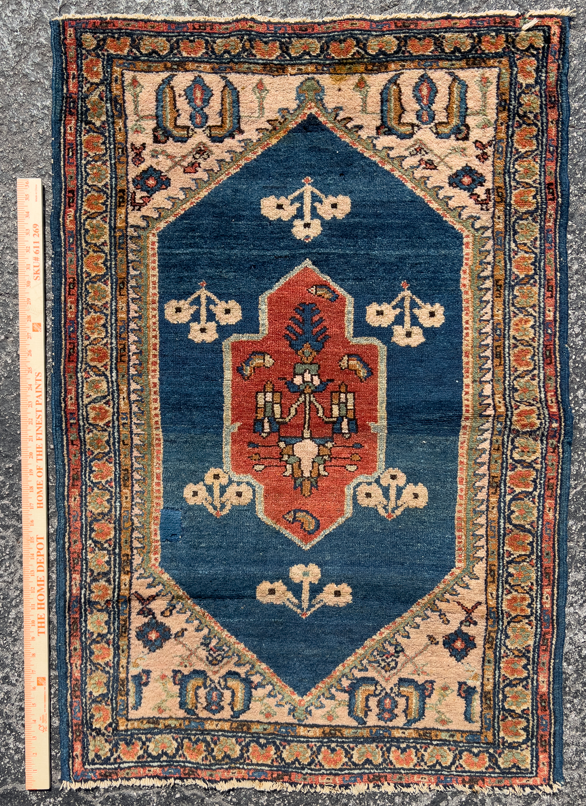 SEMI-ANTIQUE PERSIAN HAND KNOTTED