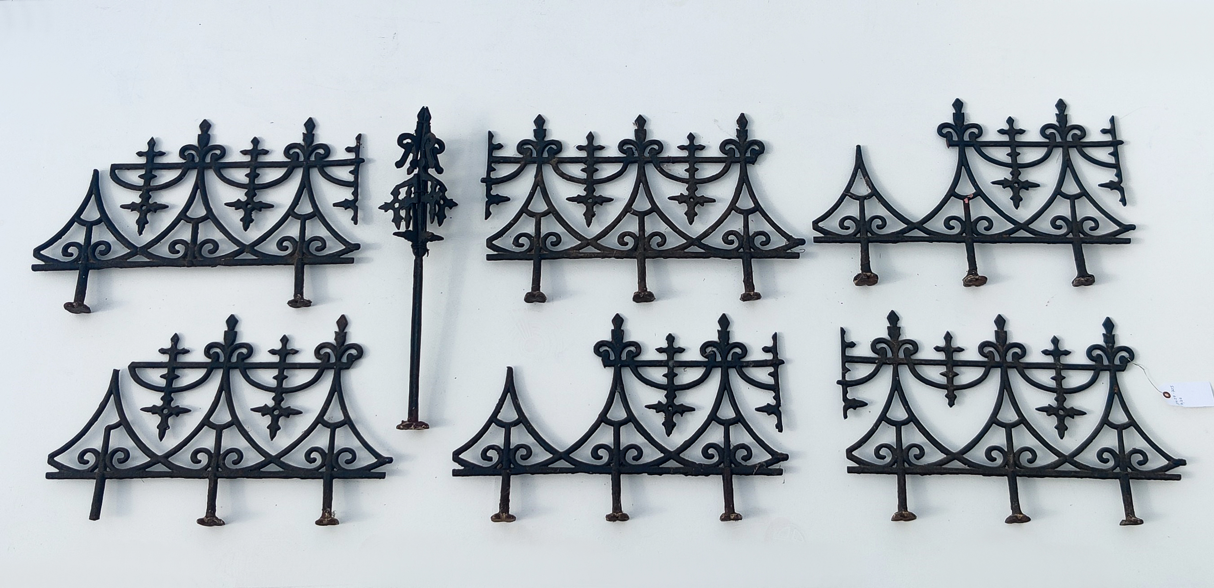 ARCHITECTURAL CAST IRON WIDOWS 36a78c