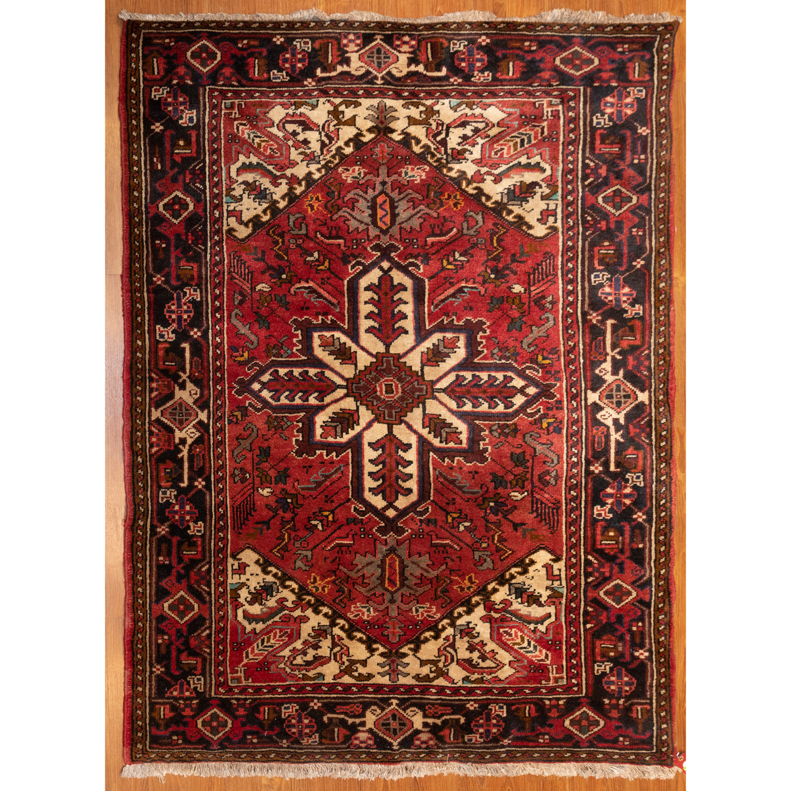 HERIZ RUG, PERSIA, 4.9 X 6.4 Fourth