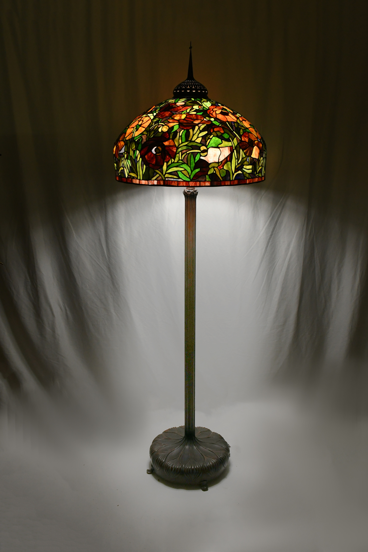 LARGE MODERN STAINED GLASS LAMP: