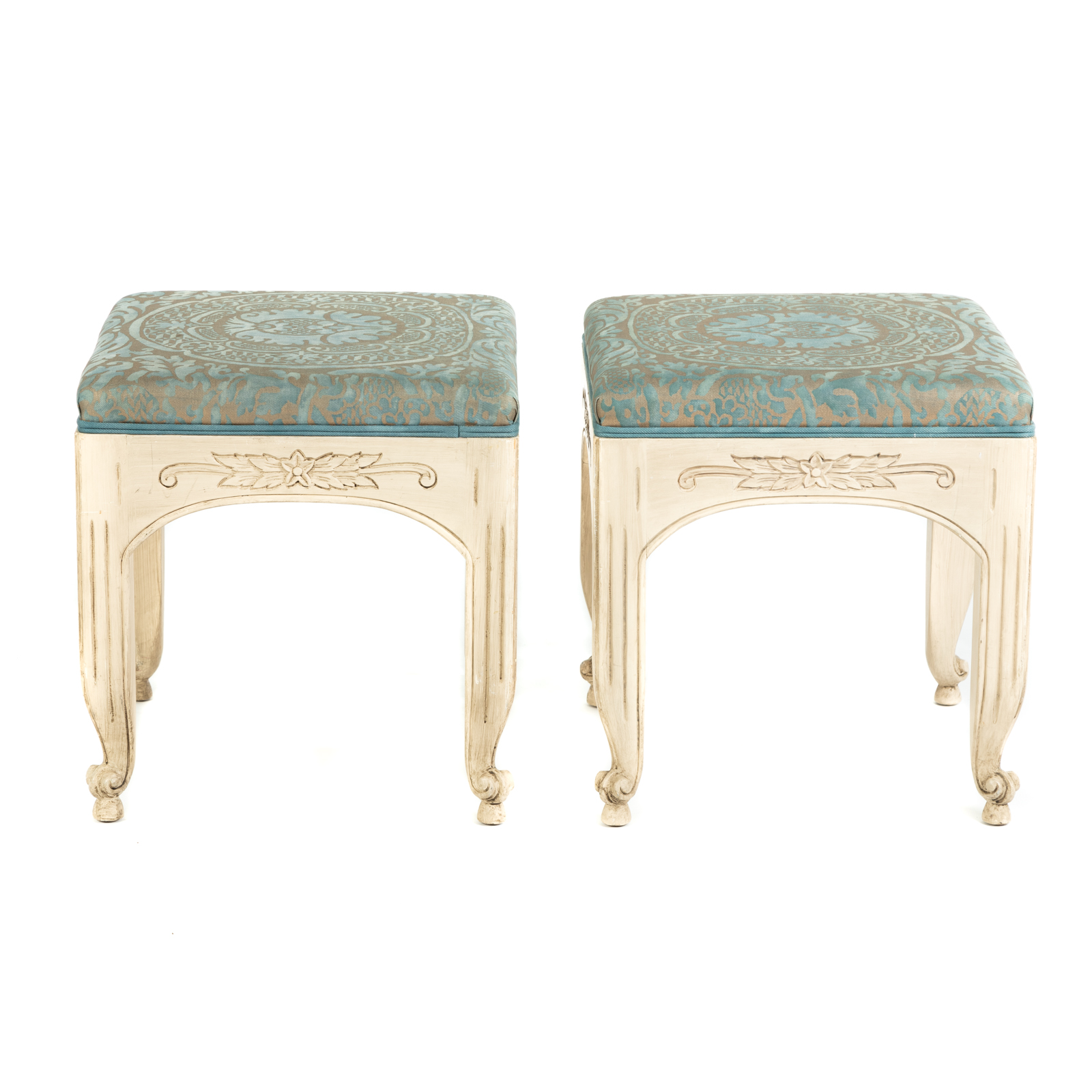 A PAIR OF LOUIS XV STYLE PAINTED