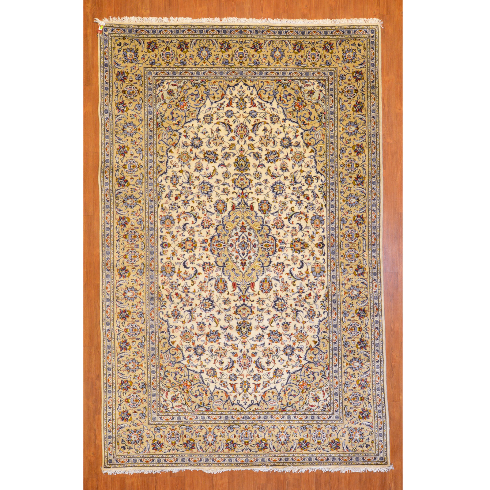 KASHAN RUG, PERSIA, 6.6 X 10.3