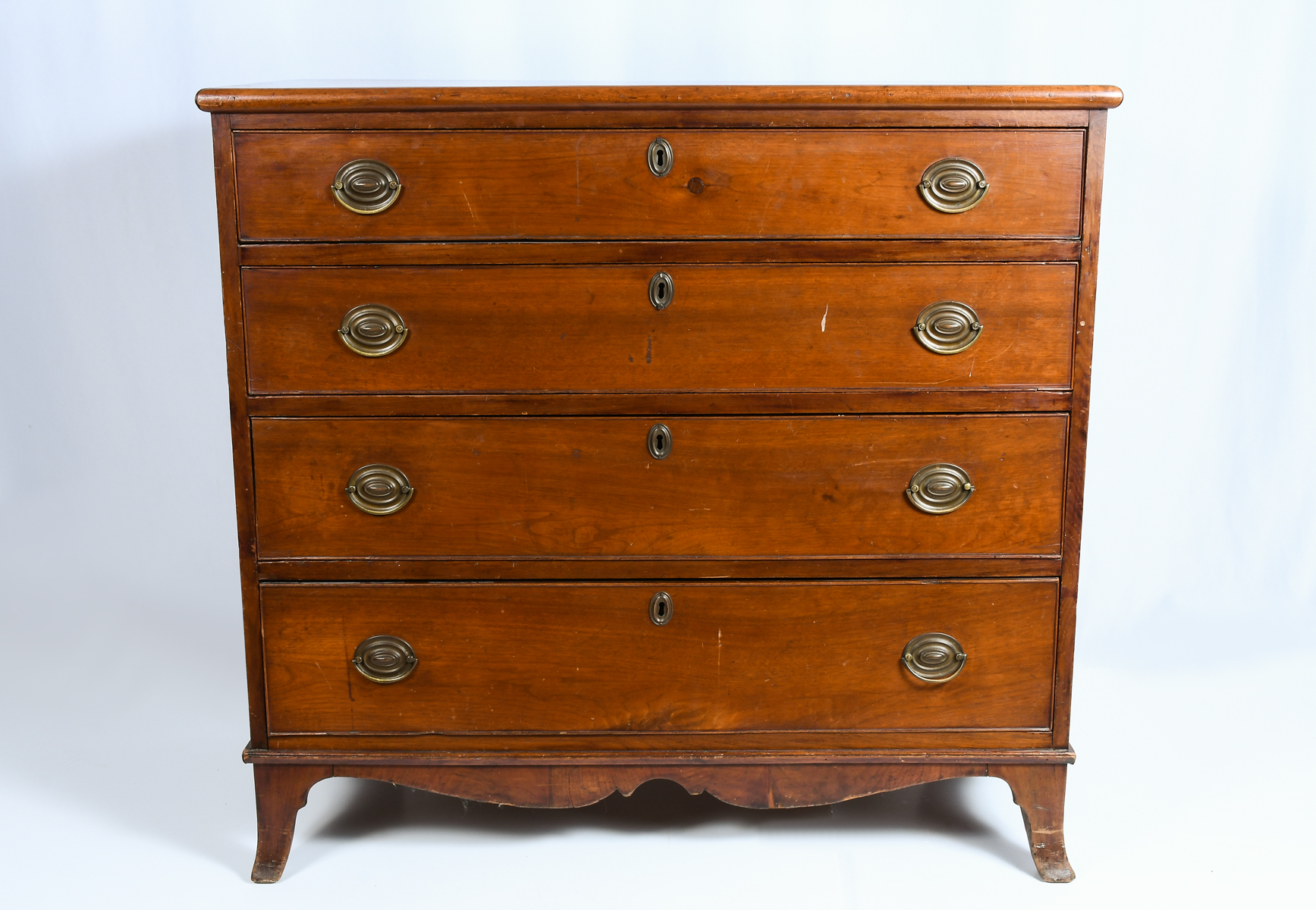 HEPPLEWHITE WALNUT 4 DRAWER CHEST: