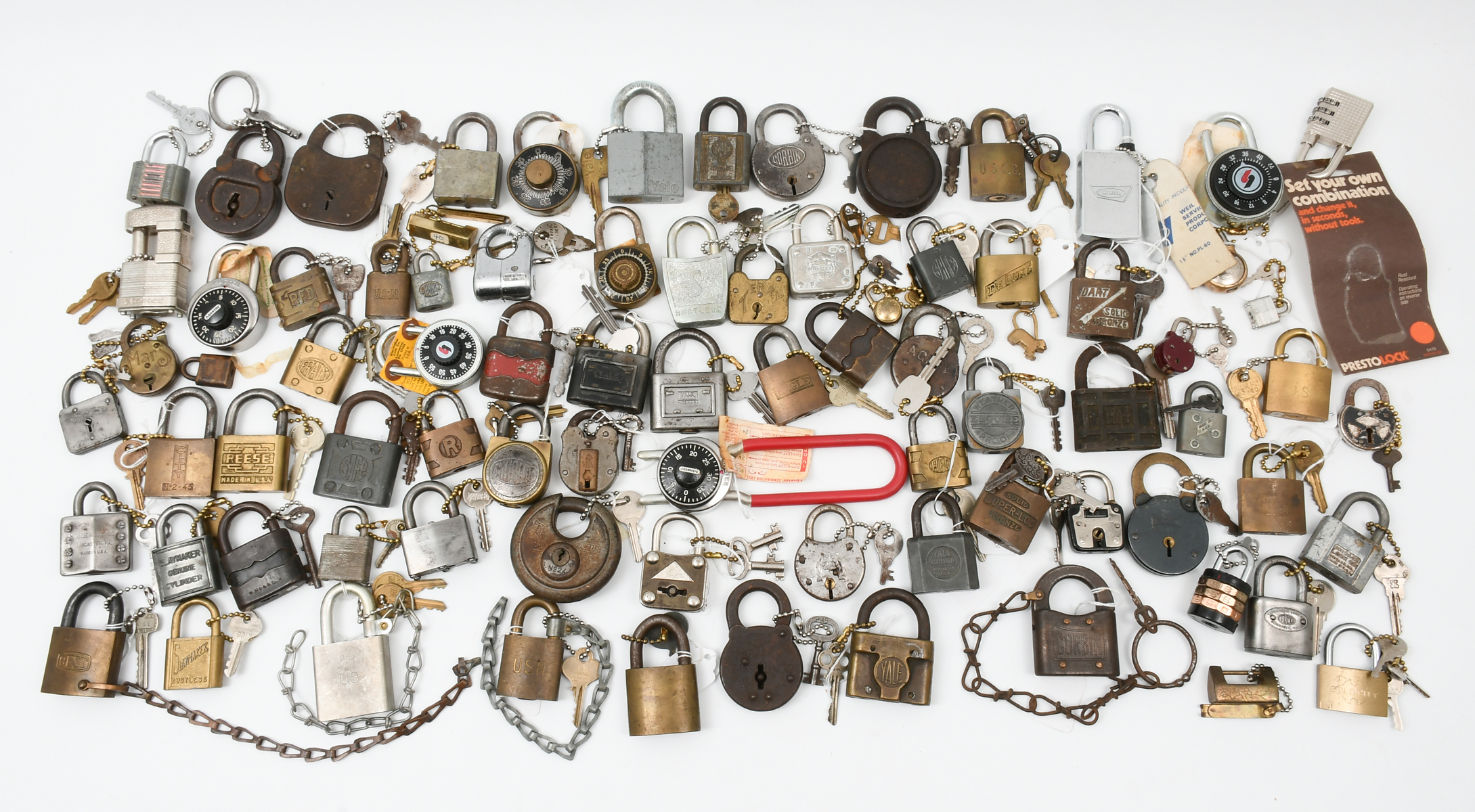 LARGE COLLECTION OF LOCKS: A large
