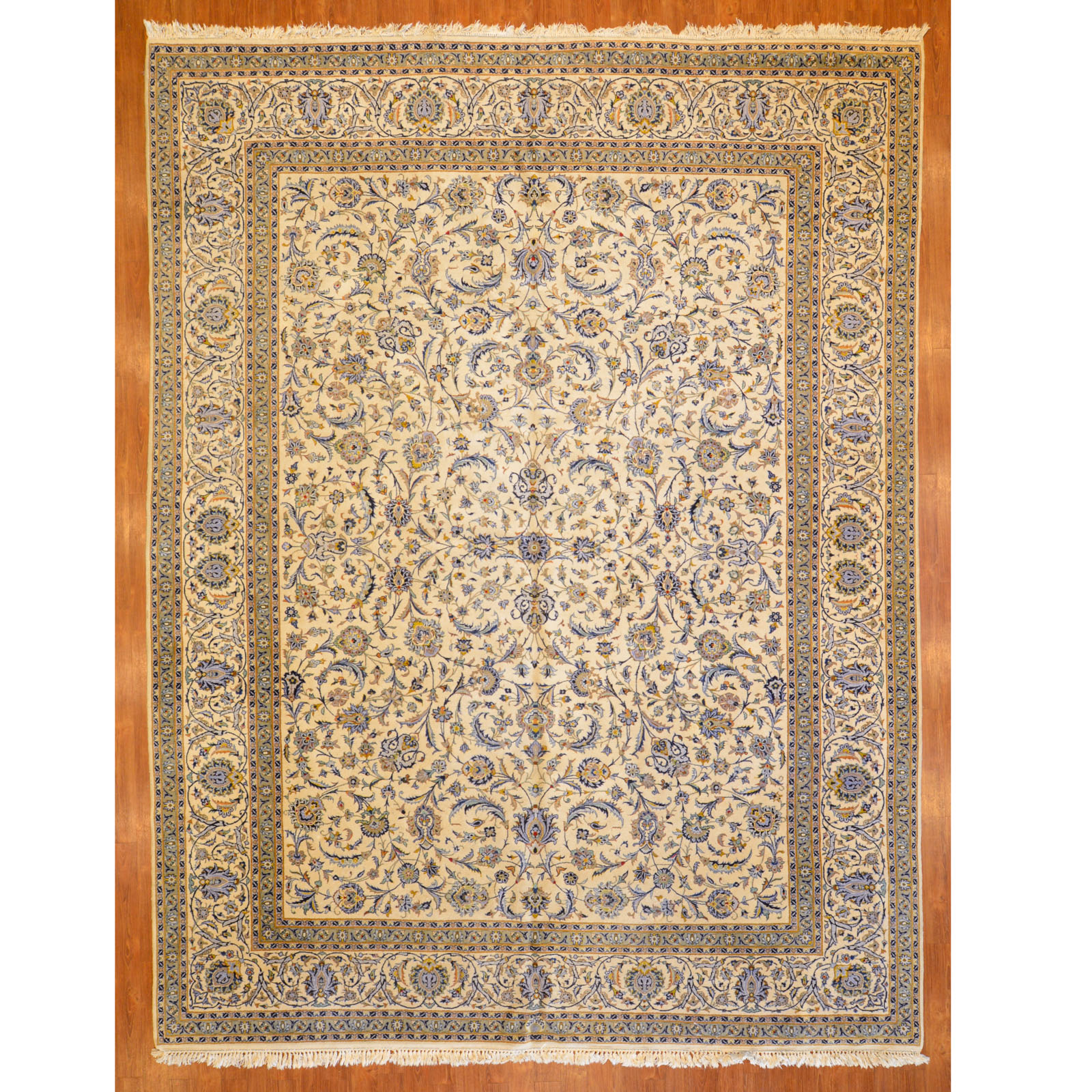 FINE KASHAN RUG, PERSIA, 9.10 X