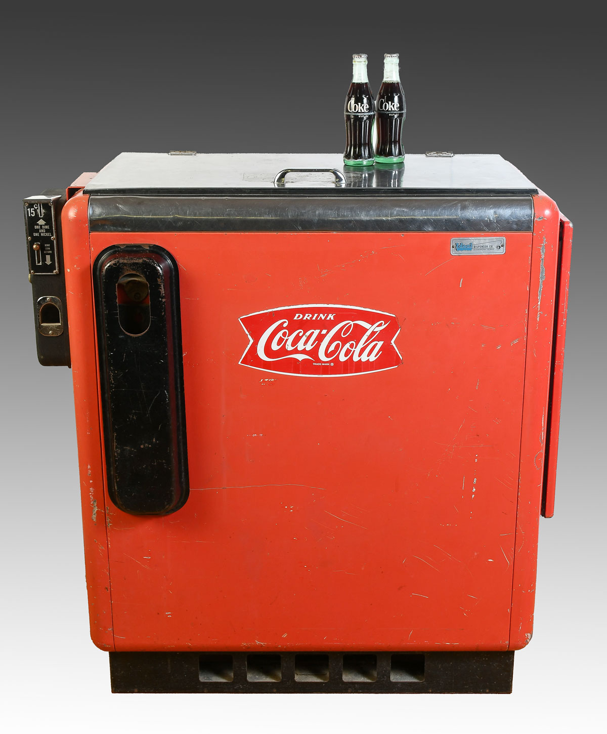 1950S IDEAL A-55 15 CENT COKE MACHINE: