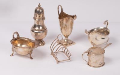 A group of table silver comprising 36adfe